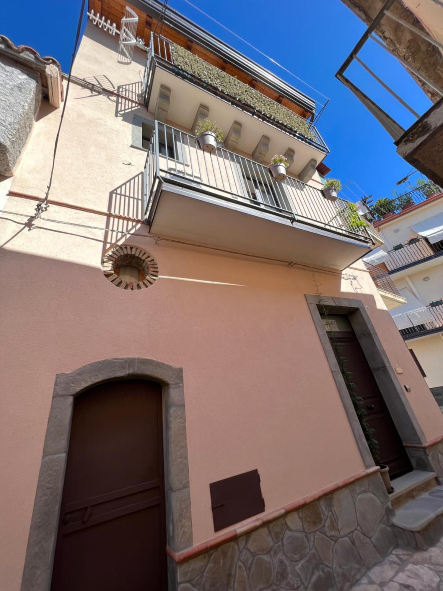 Casa Belvedere Motta Camastra Gole Alcantara Екстериор снимка